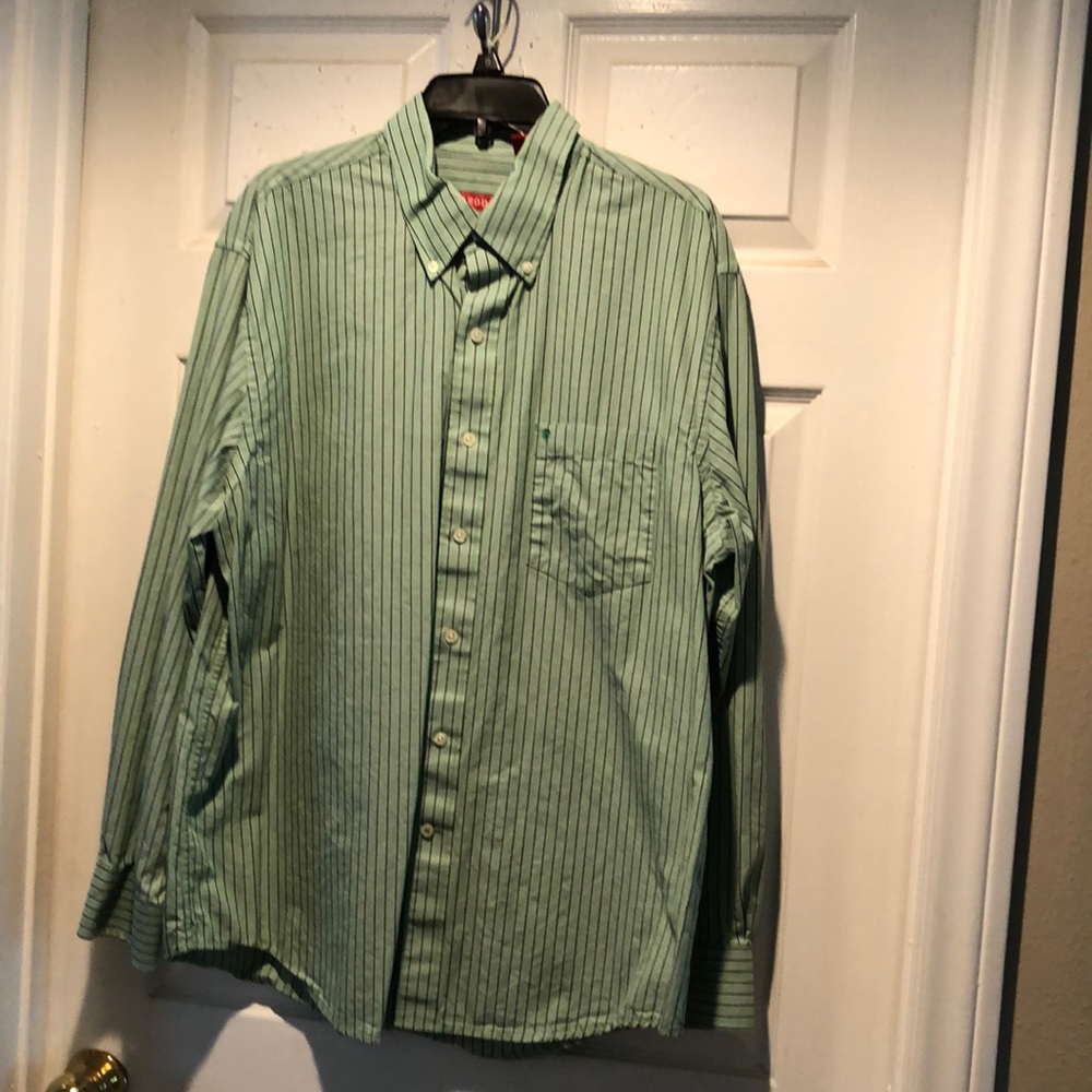 Men’s long sleeve shirt